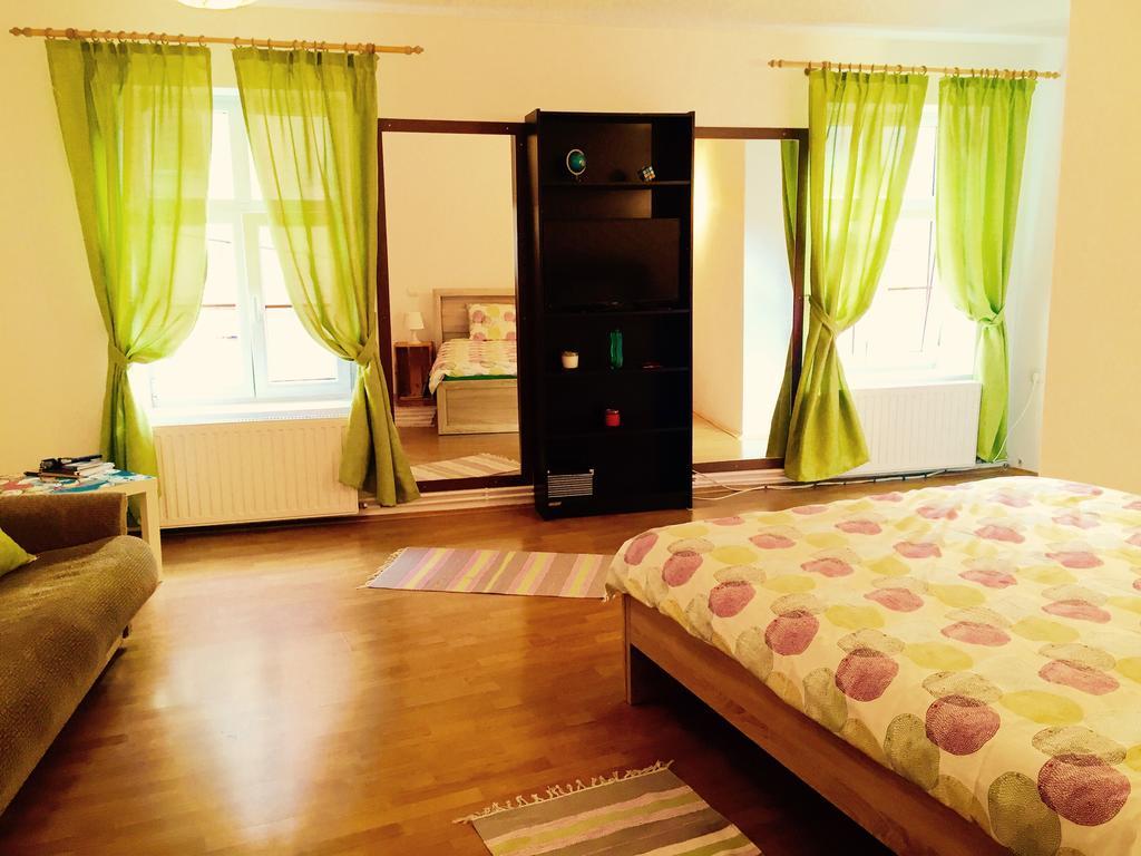 Old Town Apartment Сибиу Экстерьер фото